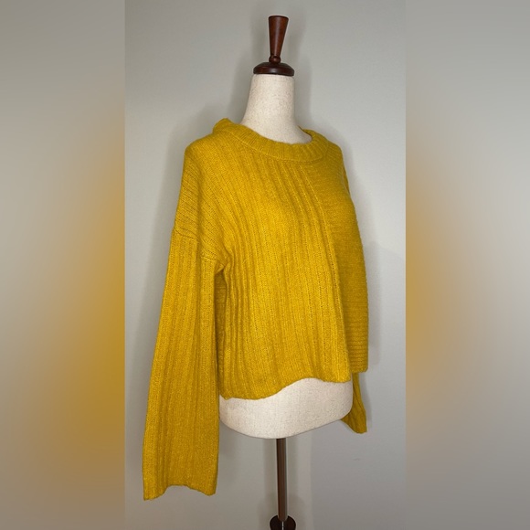 Noisy May Sweater - Picture 2 of 8